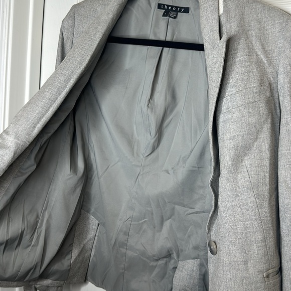 Theory Women’s Blazer - Picture 3 of 3